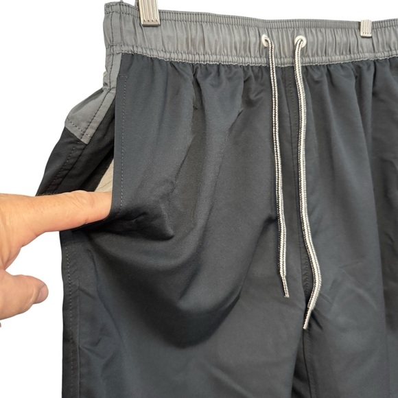 Speedo Men’s S Black Swim Trunks Board Shorts Mesh Lined - Picture 2 of 7